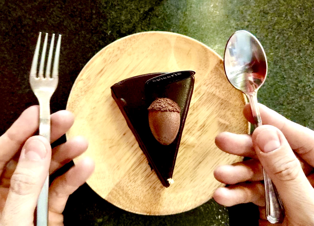 All you need to know about dessert etiquette Academie de Bernadac