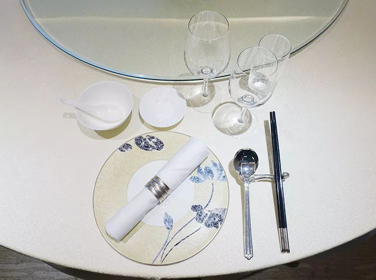 Guideline for Chinese table setting Academie de Bernadac Academie